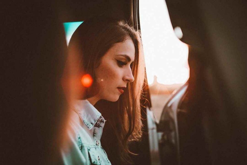 چرا رابطه‌هام پایدار نیست و با هر مردی آشنا میشم منو ول میکنه؟